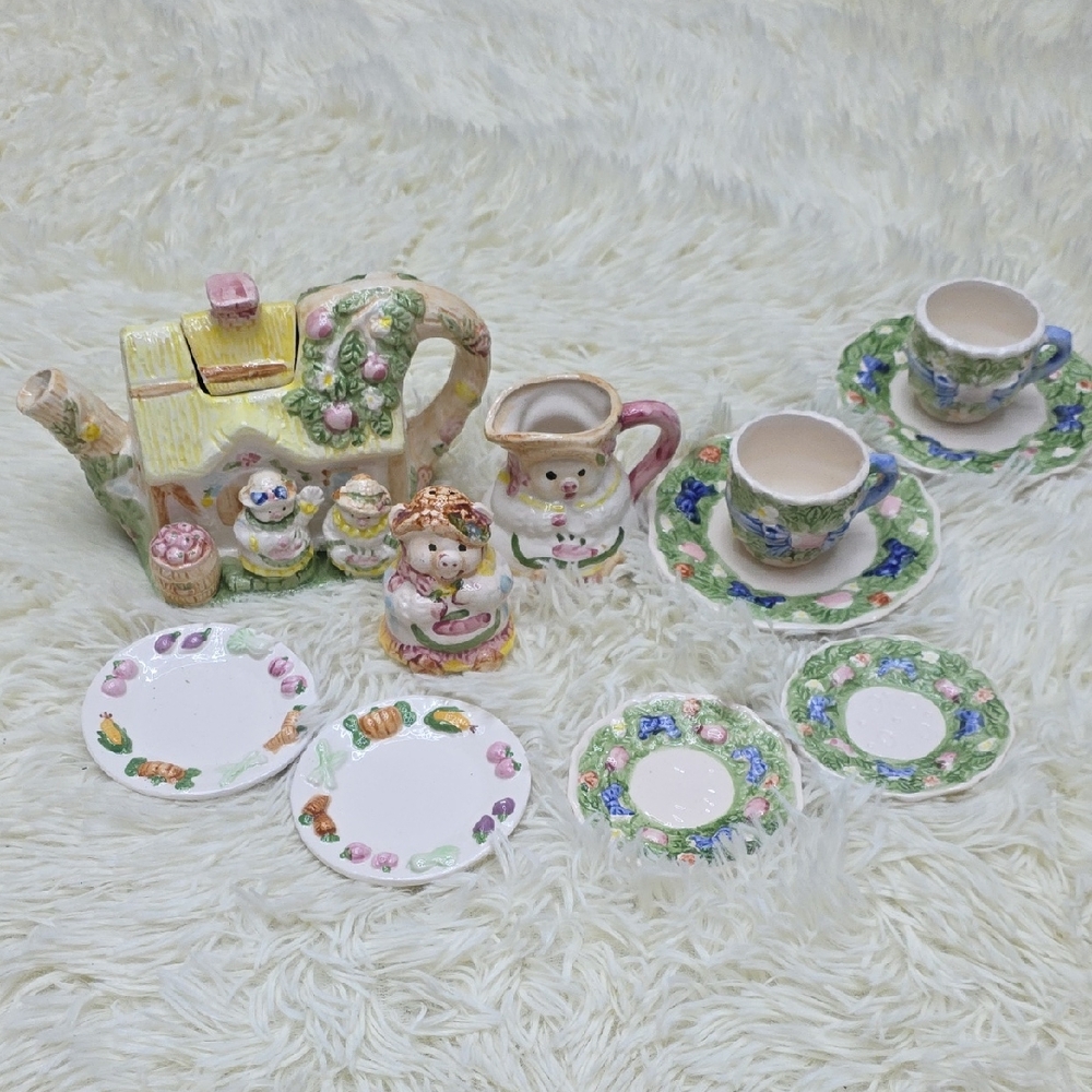 Vintage Charming Ceramic Tea Set with Floral and Animal Designs - Picture 1 of 4